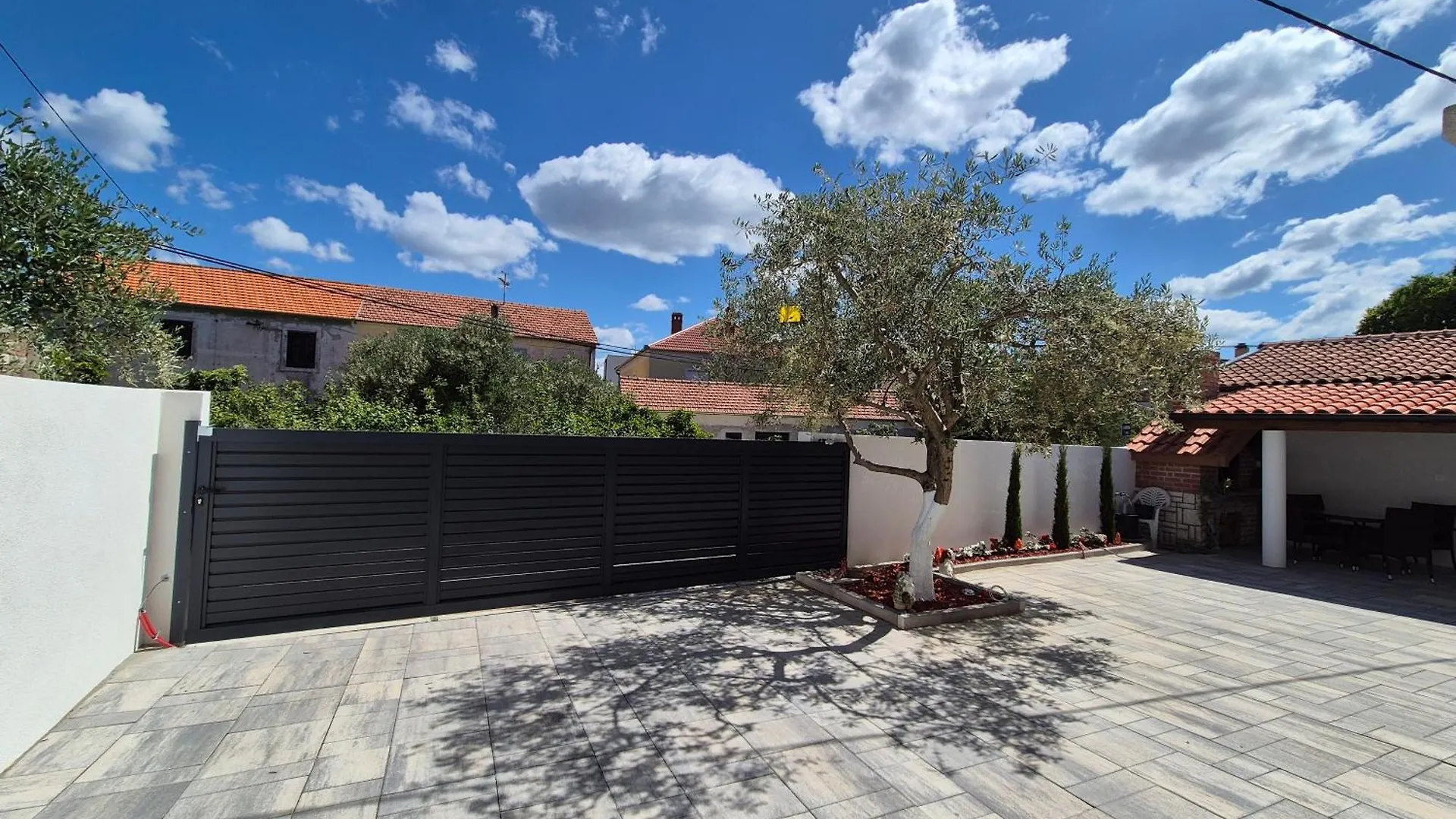 Apartment Bailando - Private Parking & Grill Zadar 0*,  Kroatien